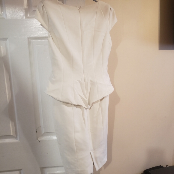 Dress - Picture 4 of 4